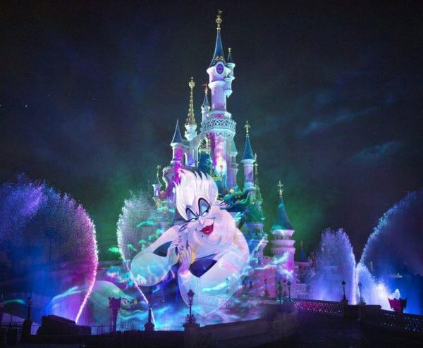 Disneyland Paris em clima de Halloween